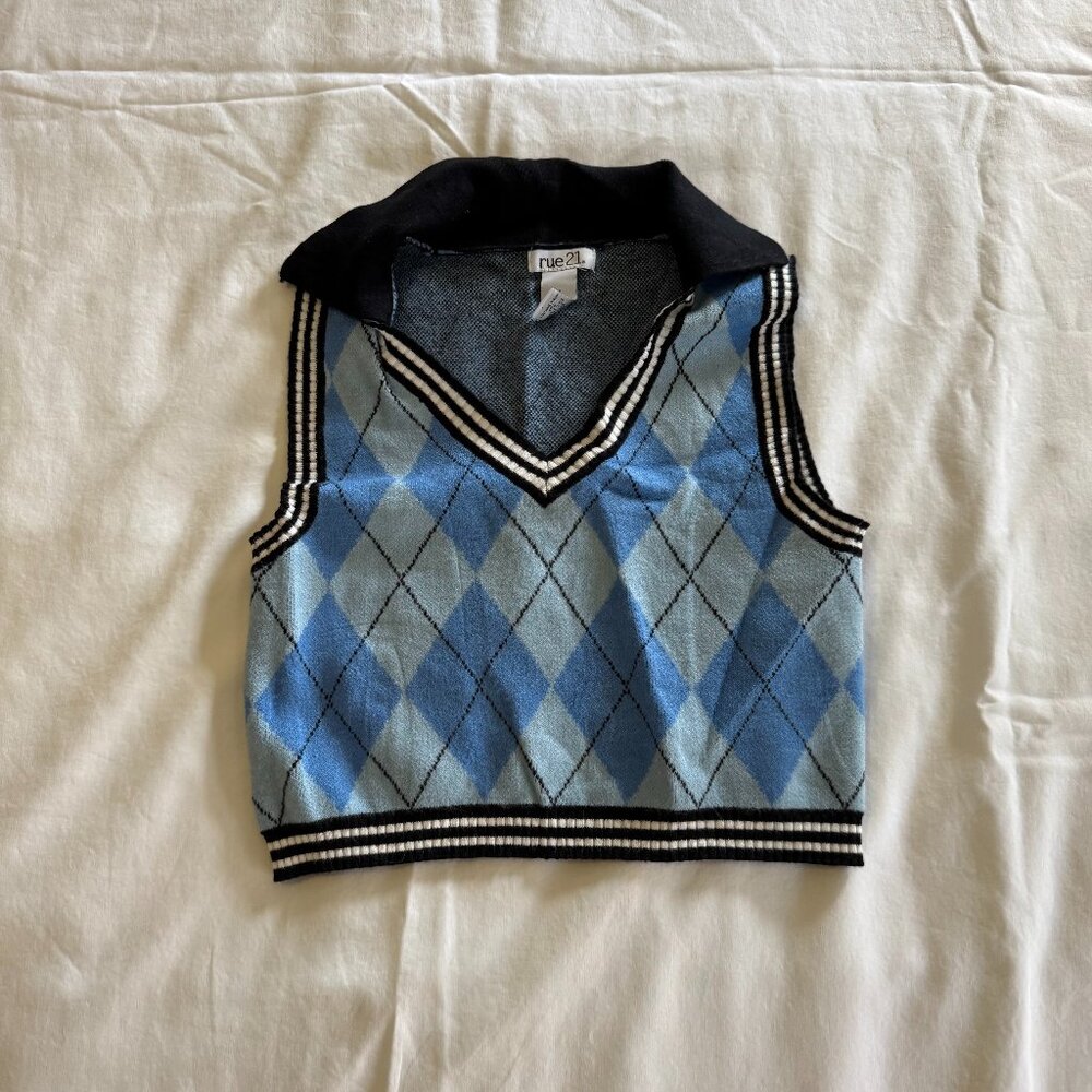 Cropped Sweater Vest